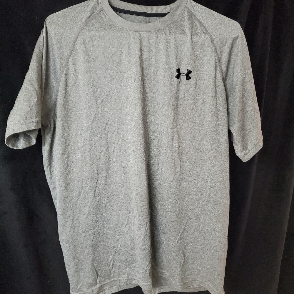 Under armour t shirt